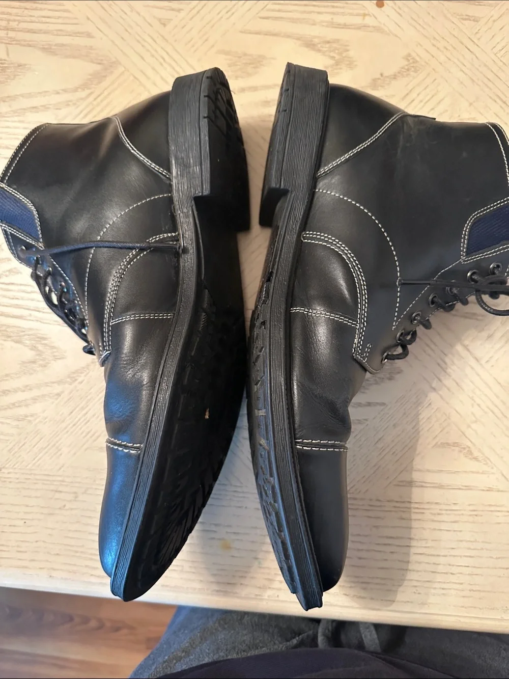 Stacy Adams Black Leather Lace-Up Oxfords
